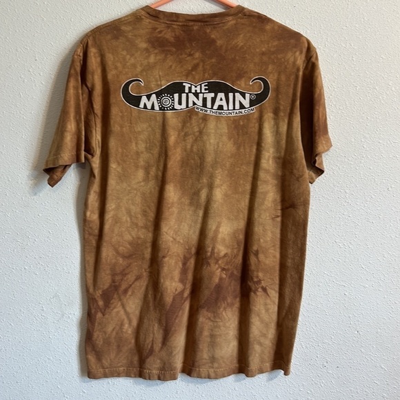 The Mountain Unisex Cow Graphic Farm Tee Shirt Size Medium - Picture 3 of 9